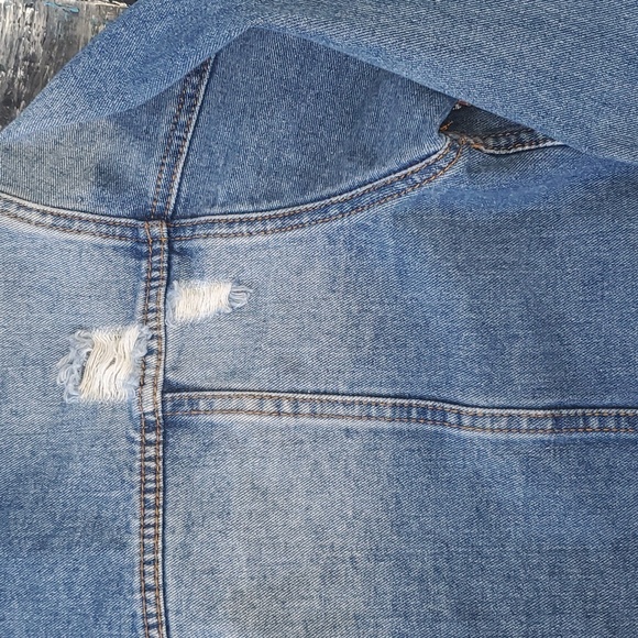 Denim Blvd Los Angeles womens distressed cropped jean jacket - Picture 11 of 12
